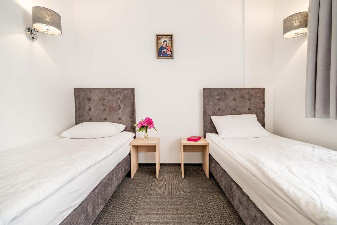 Domus Mariae Gietrzwald Hostel Buitenkant foto