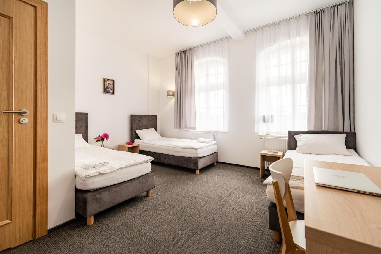 Domus Mariae Gietrzwald Hostel Buitenkant foto