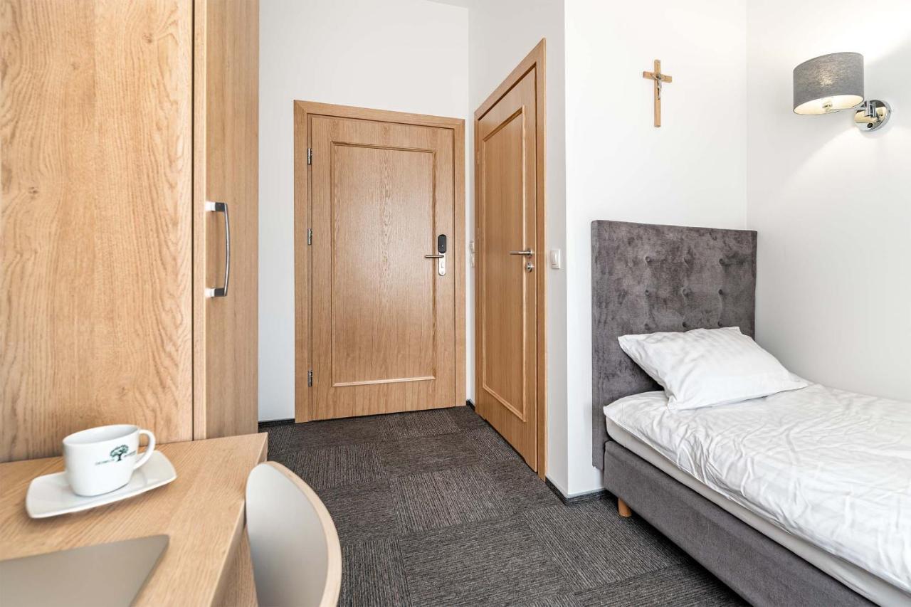 Domus Mariae Gietrzwald Hostel Buitenkant foto