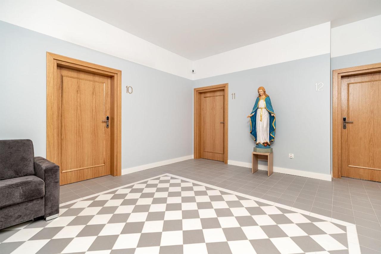 Domus Mariae Gietrzwald Hostel Buitenkant foto