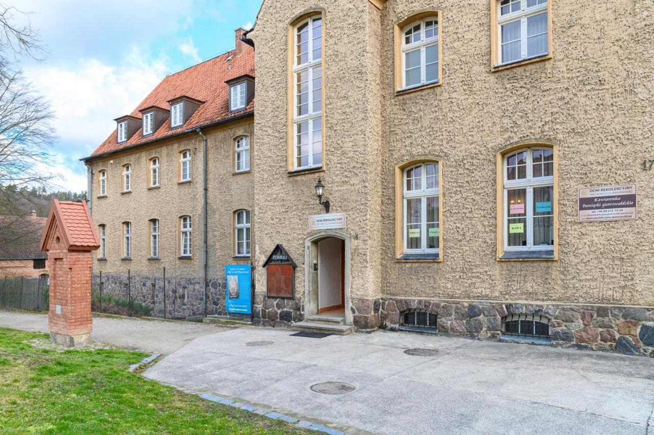 Domus Mariae Gietrzwald Hostel Buitenkant foto
