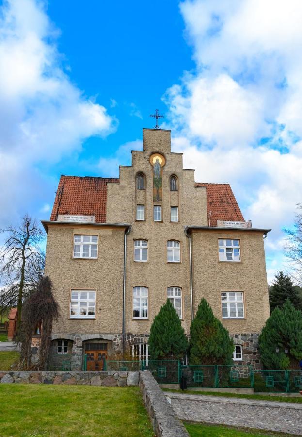 Domus Mariae Gietrzwald Hostel Buitenkant foto